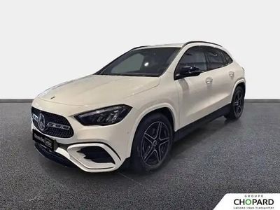 Polar white Occasion 2025 Mercedes GLA180 SUV | 55 300 €
