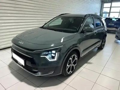 Vert aventurine métallisé Occasion 2025 Kia Niro Premium SUV | 32 490 € (Prix assez cher)