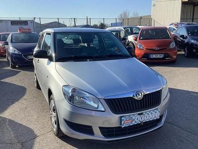 Argent Occasion 2012 Skoda Fabia Active Citadine | 5 950 €