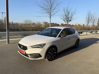 Blanc Occasion 2021 Seat Leon FR Berline | 18 900 €