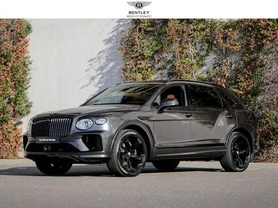 Gris Nouvelle 2025 Bentley Bentayga SUV | 339 000 €