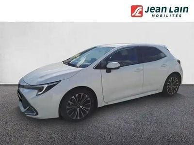 Blanc Occasion 2024 Toyota Corolla Design Berline | 28 480 € (Prix juste)