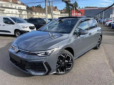 Gris Nouvelle 2025 VW Golf VIII R-line Berline | 36 990 € (Prix juste)