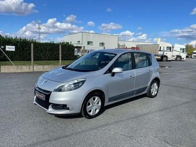 Gris Occasion 2012 Renault Scénic Expression Monospace | 3 990 € (Prix juste)