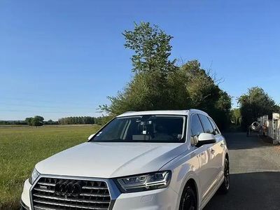 Blanc Occasion 2015 Audi Q7 SUV | 31 000 € (Prix assez cher)