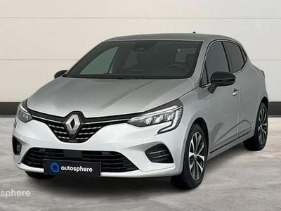 Gris Occasion 2022 Renault Clio V Techno Berline | 15 999 € (Prix assez cher)