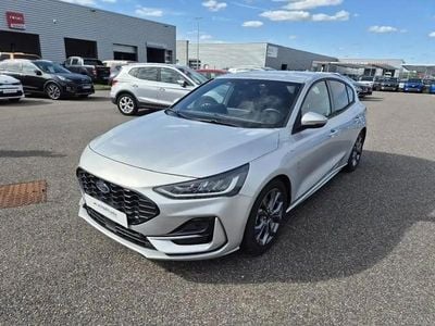 Gris Occasion 2024 Ford Focus ST-Line X Berline | 20 999 € (Bon prix)
