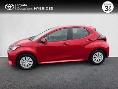 Occasion Toyota Yaris Hybrid Business Edition 116 ch (85 kW) 2023 Rouge intense (n) Berline