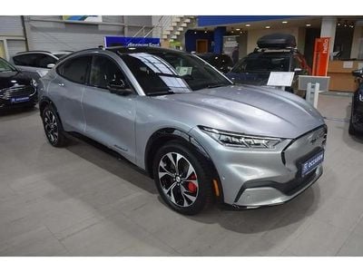 Gris Occasion 2021 Ford Mustang Mach-E Extended Range SUV | 39 900 € (Prix juste)
