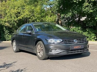 Gris Occasion 2019 VW Passat Business Berline | 21 990 € (Bon prix)