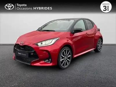 Biton rouge intense / toit noir Occasion 2025 Toyota Yaris Hybrid Sport Berline | 27 490 €