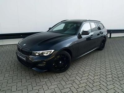 BMW 330e