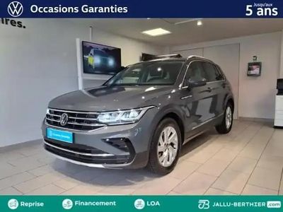 Gris dauphin métallisée Occasion 2023 VW Tiguan Elegance SUV | 31 890 € (Prix juste)