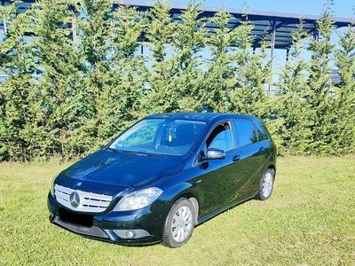 Occasion 2011 Mercedes B180 Classic Monospace | 7 900 €