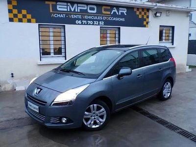Gris Occasion 2012 Peugeot 5008 Allure Monospace | 6 290 € (Prix juste)