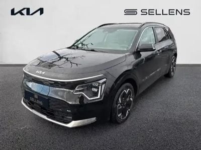 Blanc Occasion 2023 Kia Niro Premium SUV | 23 480 € (Bon prix)