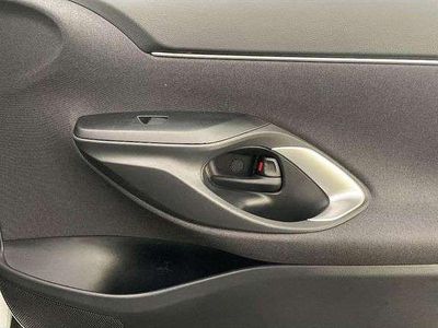 Occasion 2023 Toyota Yaris Hybrid Design | 23 990 € (Prix juste)