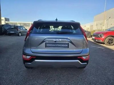 Gris comète métallisé Occasion 2025 Kia Niro Active SUV | 31 900 € (Prix assez cher)