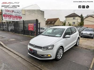 Blanc Occasion 2014 VW Polo Sportline Berline | 10 690 € (Prix assez cher)