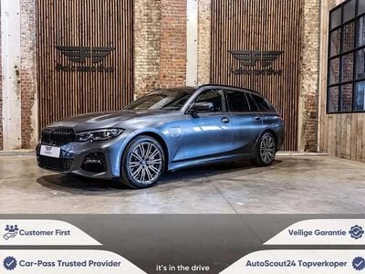 BMW 330e