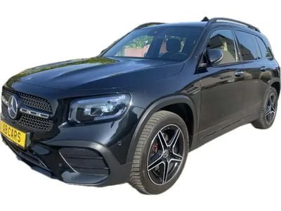 Mercedes GLB200