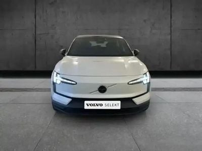 Blanc cristal métal/toit noir Occasion 2024 Volvo EX30 Ultra SUV | 29 990 € (Prix juste)