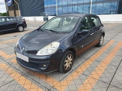 Occasion 2008 Renault Clio II Dynamique Berline | 2 000 € (Prix juste)