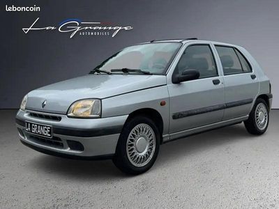 Gris Occasion 1997 Renault Clio Citadine | 2 490 €
