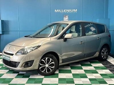 Beige Occasion 2009 Renault Grand Scénic III Expression Monospace | 6 990 € (Prix juste)