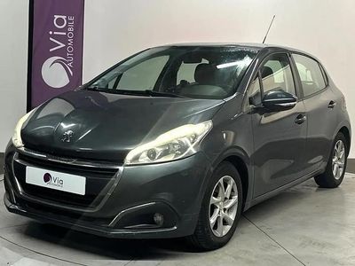Gris Occasion 2015 Peugeot 208 Allure Citadine | 6 999 € (Prix juste)