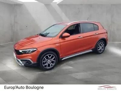 Orange paprika métallisé Occasion 2022 Fiat Tipo Cross Berline | 18 150 € (Prix juste)