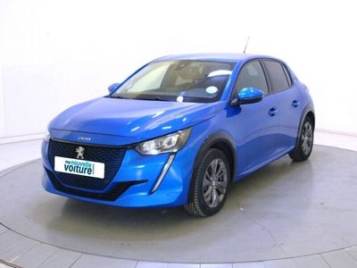 Bleu Occasion 2022 Peugeot e-208 Allure Citadine | 15 990 € (Prix juste)