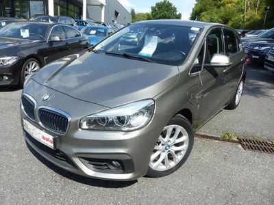 BMW 225