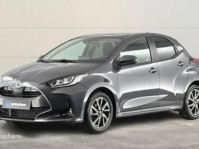 Occasion Toyota Yaris Design 69 ch (50 kW) 2024 Gris Berline