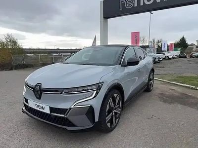 Gris kqj + noir gne Occasion 2022 Renault Megane E-Tech Iconic Berline | 22 480 € (Prix juste)