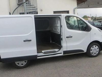 Blanc Occasion 2017 Renault Trafic Monospace | 13 333 € (Bon prix)