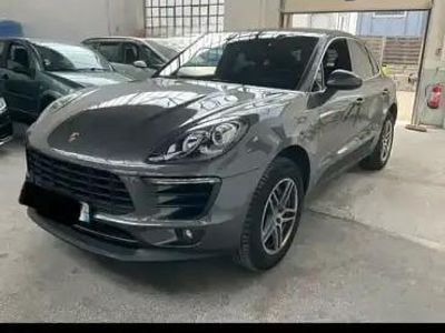 Porsche Macan S