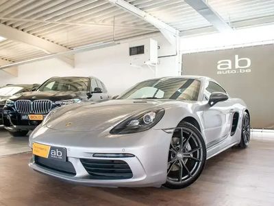 Porsche 718 Cayman T