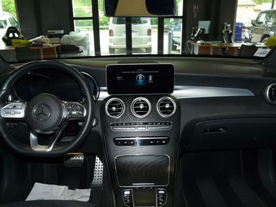 Mercedes GLC300
