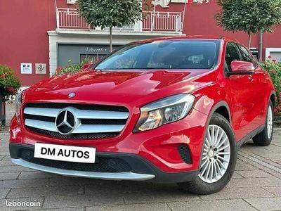 Rouge Occasion 2015 Mercedes GLA180 SUV | 12 990 € (Prix cher)