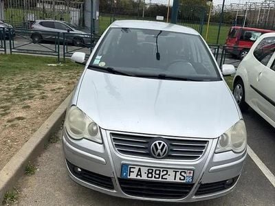 Gris Occasion 2007 VW Polo Berline | 2 800 €