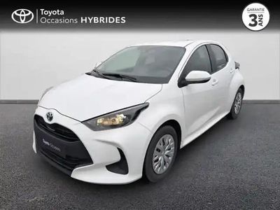 Blanc Occasion 2023 Toyota Yaris Hybrid Berline | 18 490 € (Prix juste)