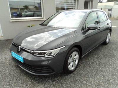 Gris Occasion 2024 VW Golf VIII Life Berline | 26 840 € (Prix assez cher)