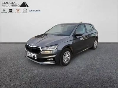 Gris Occasion 2025 Skoda Fabia Berline | 17 990 € (Prix juste)