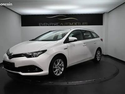 Toyota Auris Hybrid