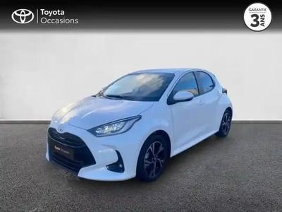 Blanc Nouvelle 2025 Toyota Yaris Hybrid Design Berline | 24 490 € (Prix juste)