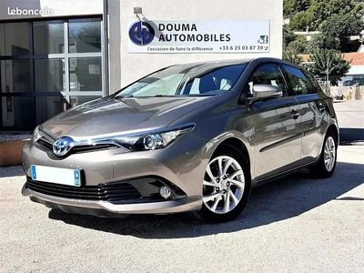 Gris Occasion 2016 Toyota Auris Hybrid Berline | 11 990 € (Prix juste)