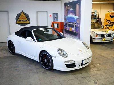 Porsche 911 Carrera GTS