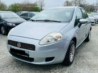 Occasion Fiat Grande Punto Dynamic 75 ch (55 kW) 2009 Gris Citadine