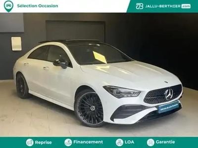 Blanc digital métallisé Occasion 2023 Mercedes CLA200 AMG line Berline | 41 280 € (Prix juste)